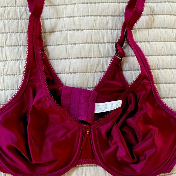 Wacoal underwire bra. - Picture 1 of 3